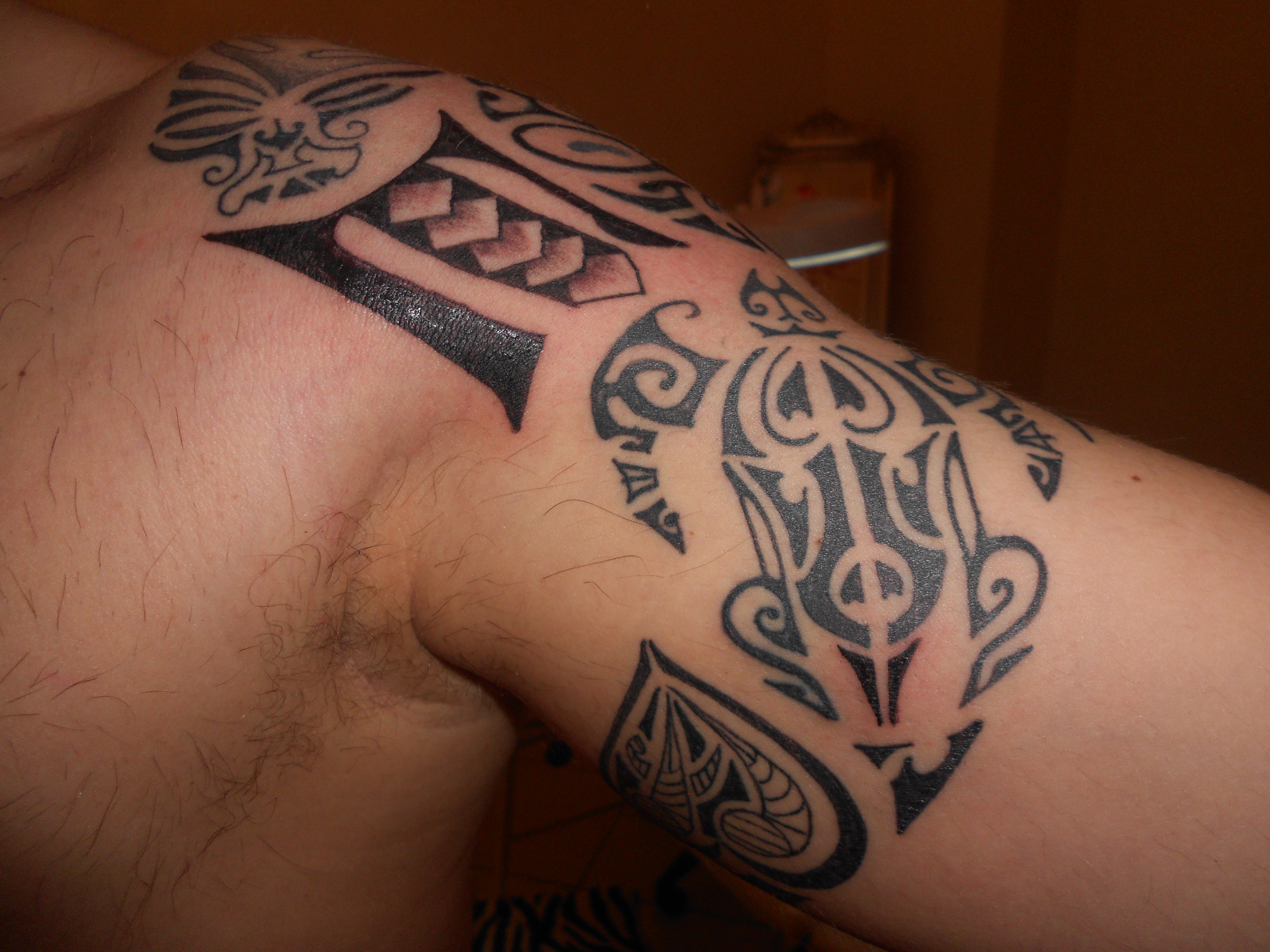 un lupo tatuaggio pictures to pin on pinterest tattooskid un lupo tatuaggio pictures to pin on pinterest tattooskid