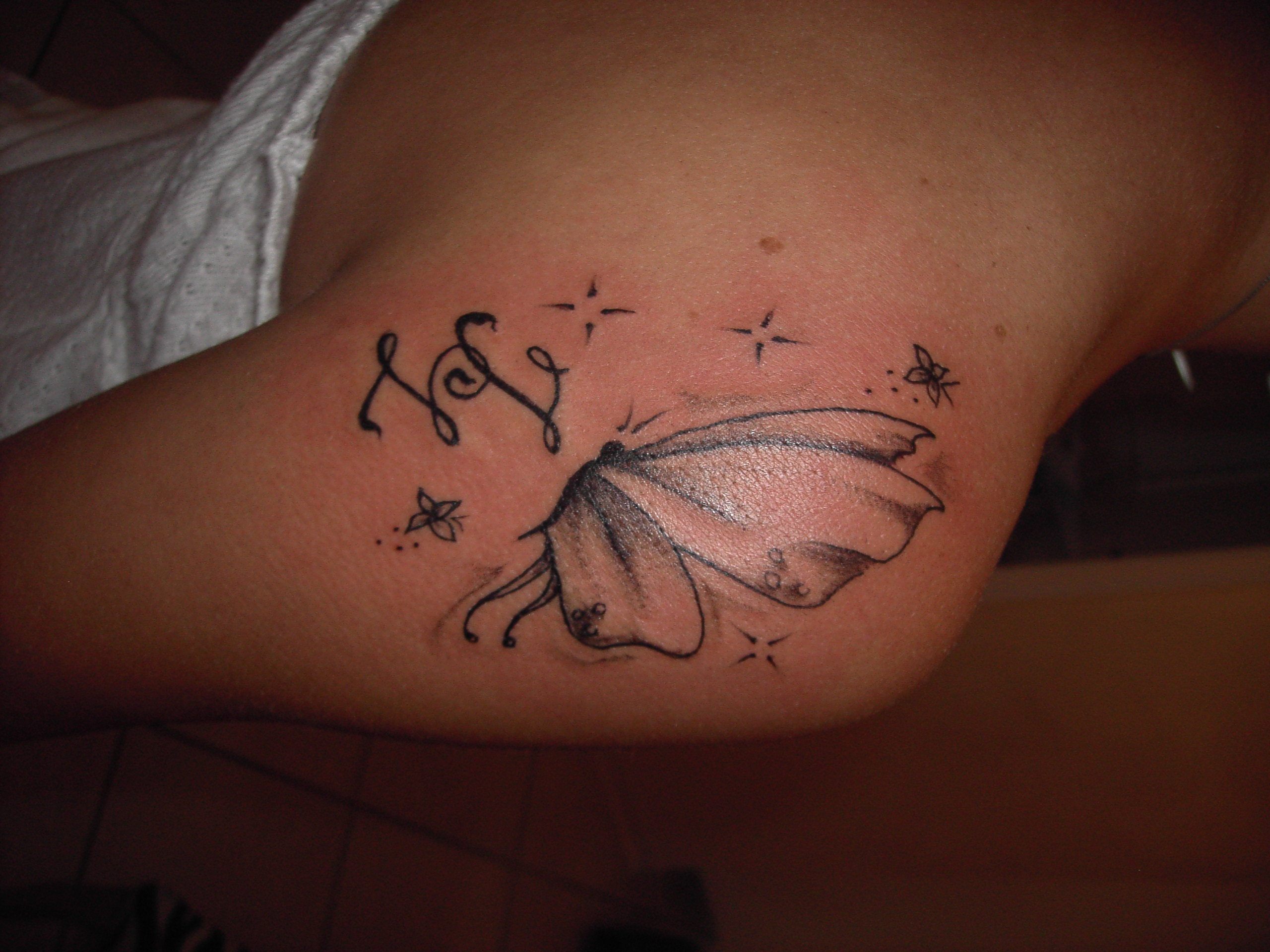 farfalle nero su bianco tattoo farfalle nero su bianco tattoo